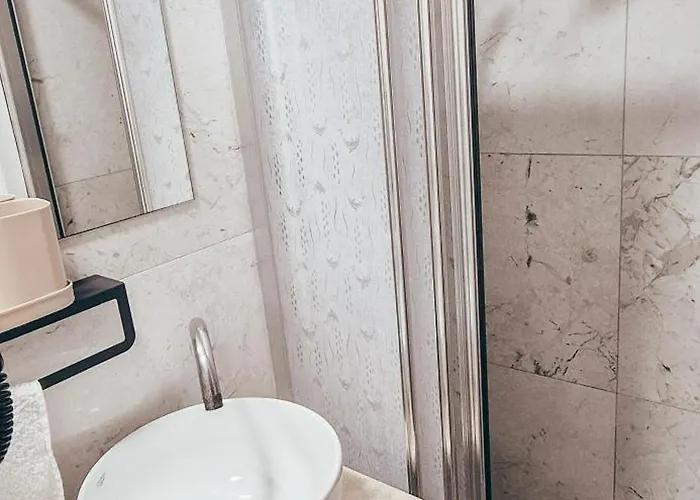 La Luna Cunda Hotel *