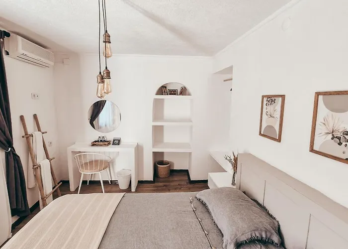 La Luna Cunda Hotel *